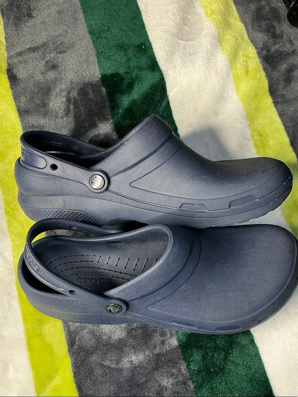 Men’s CROCS Bistro WORK Clogs-Navy Blue Size 11